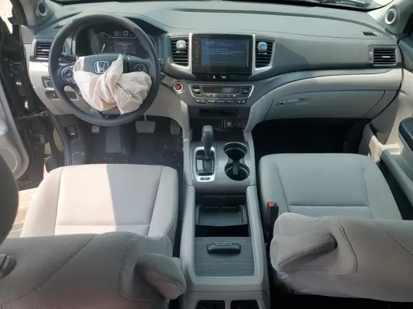 5FNYF6H33HB068194 2017 HONDA PILOT - Image 8