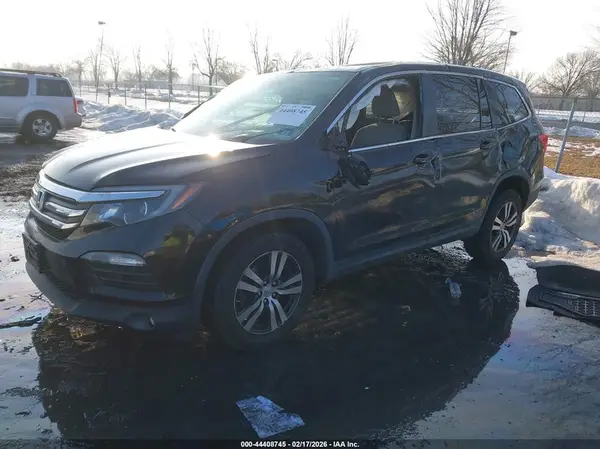 5FNYF6H33HB099011 2017 HONDA PILOT - Image 2