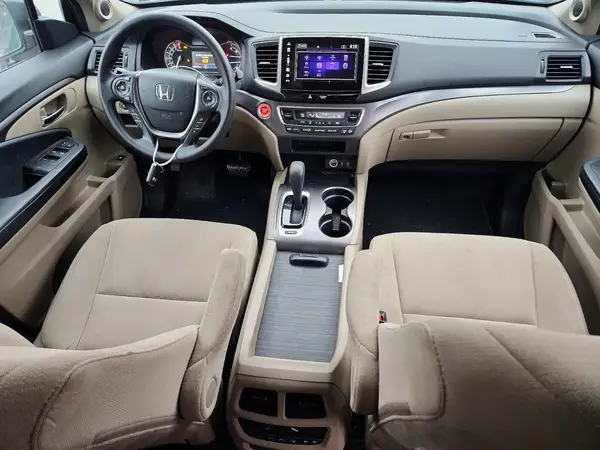5FNYF6H33JB032477 2018 HONDA PILOT - Image 8