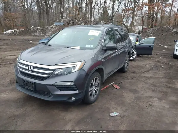 5FNYF6H33JB044760 2018 HONDA PILOT - Image 2