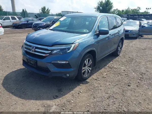 5FNYF6H33JB047688 2018 HONDA PILOT - Image 2