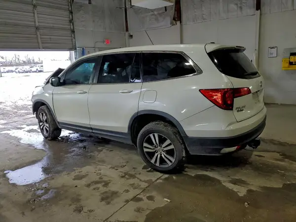 5FNYF6H33JB056147 2018 HONDA PILOT - Image 2