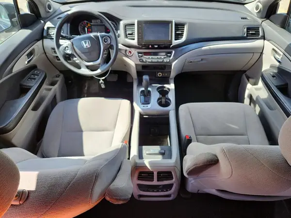 5FNYF6H33JB070873 2018 HONDA PILOT - Image 8