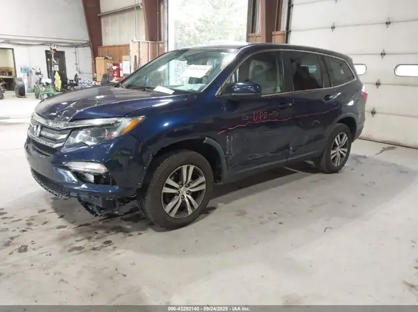 5FNYF6H33JB072316 2018 HONDA PILOT - Image 2