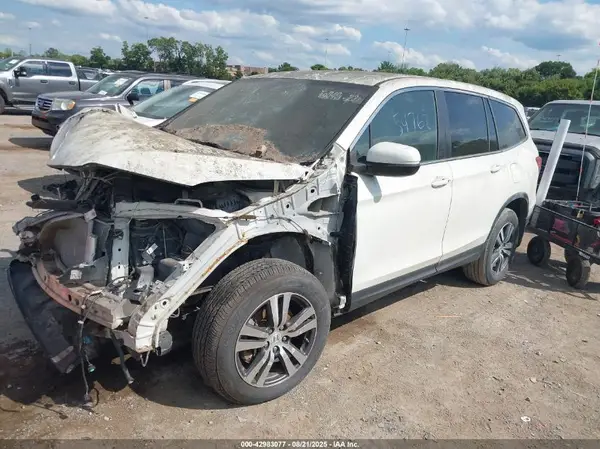 5FNYF6H34HB013057 2017 HONDA PILOT - Image 2
