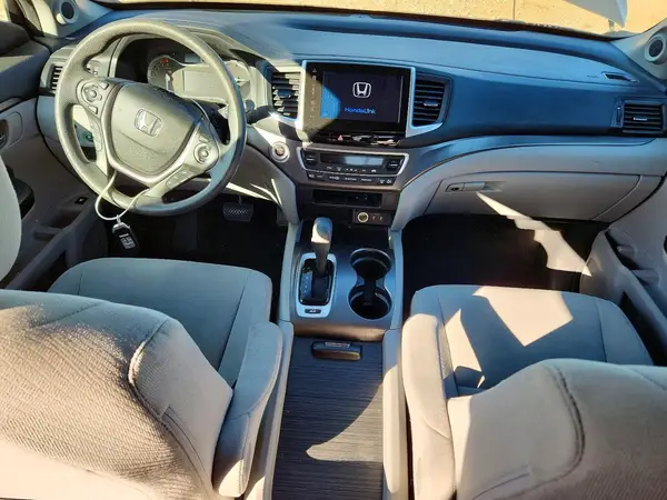 5FNYF6H34HB015357 2017 HONDA PILOT - Image 8