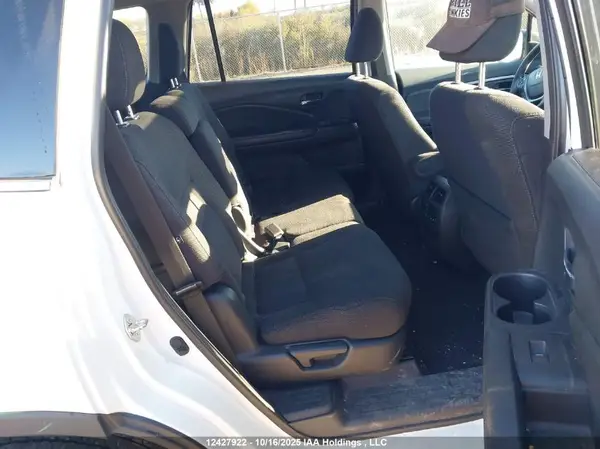 5FNYF6H34HB506608 2017 HONDA PILOT - Image 8