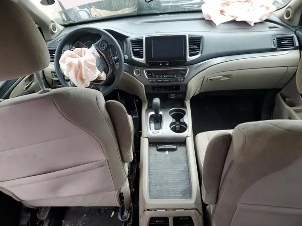 5FNYF6H34JB015185 2018 HONDA PILOT - Image 8