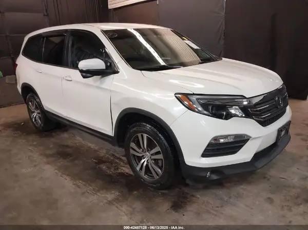 5FNYF6H34JB046047 2018 HONDA PILOT - Image 1
