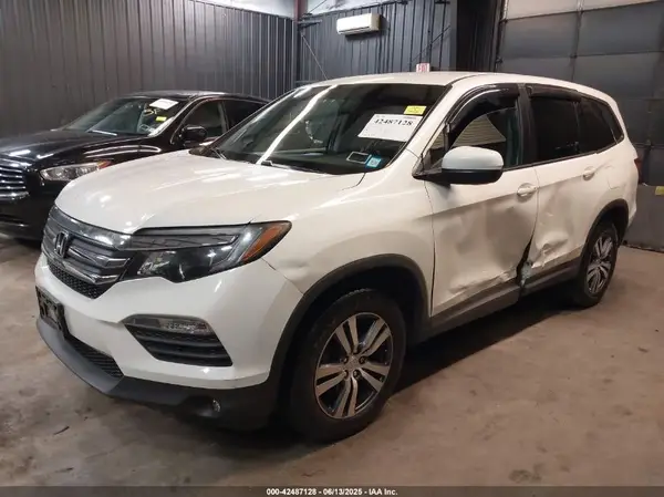 5FNYF6H34JB046047 2018 HONDA PILOT - Image 2