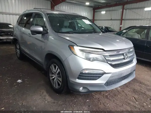 5FNYF6H34JB060496 2018 HONDA PILOT - Image 1