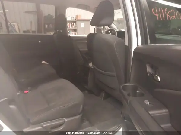 5FNYF6H34JB062944 2018 HONDA PILOT - Image 8