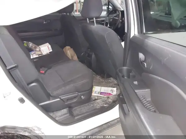 5FNYF6H34KB062752 2019 HONDA PILOT - Image 8