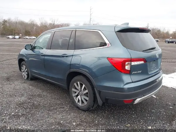 2019 HONDA PILOT IAAI lot 43846695 auction photo 3