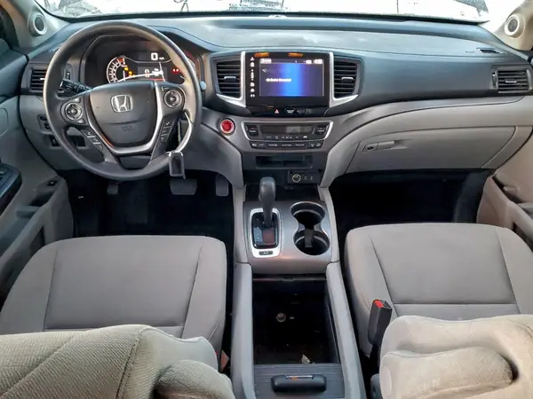 5FNYF6H35HB008028 2017 HONDA PILOT - Image 8