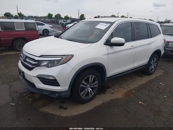 5FNYF6H35HB008773 2017 HONDA PILOT - Image 2