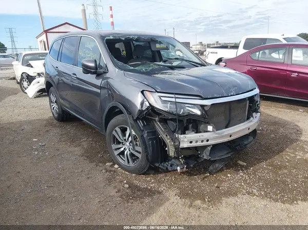 5FNYF6H35HB056158 2017 HONDA PILOT - Image 1