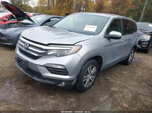 5FNYF6H35HB078581 2017 HONDA PILOT - Image 2