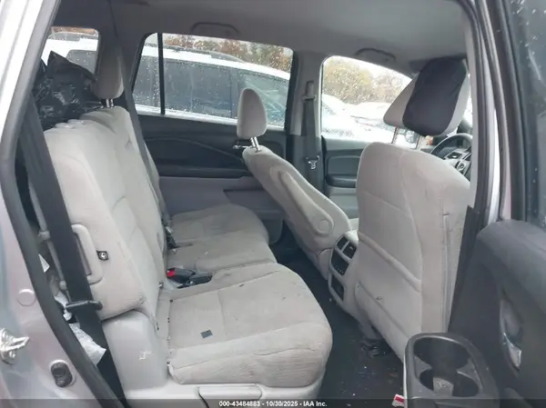 5FNYF6H35HB078581 2017 HONDA PILOT - Image 8