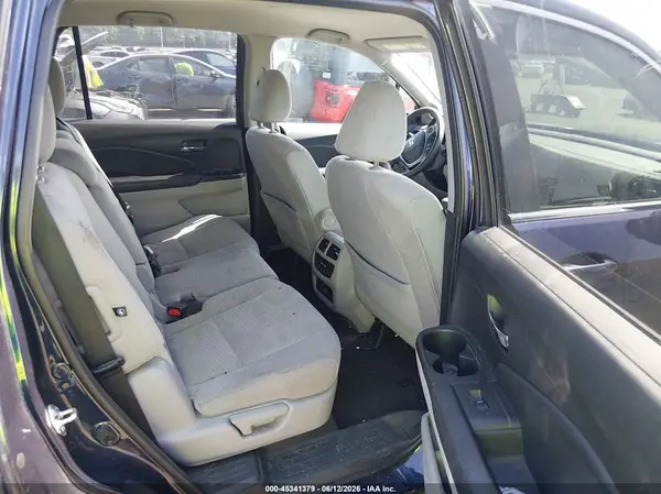 5FNYF6H35HB082842 2017 HONDA PILOT - Image 8