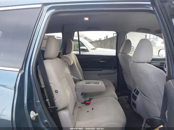 5FNYF6H35JB030309 2018 HONDA PILOT - Image 8