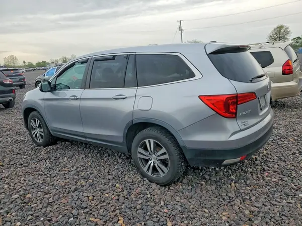 5FNYF6H35JB030696 2018 HONDA PILOT - Image 2