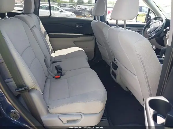 5FNYF6H35JB063021 2018 HONDA PILOT - Image 8