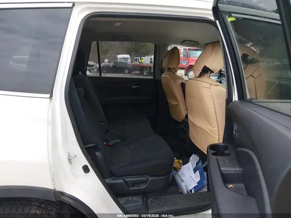 5FNYF6H35JB070373 2018 HONDA PILOT - Image 8