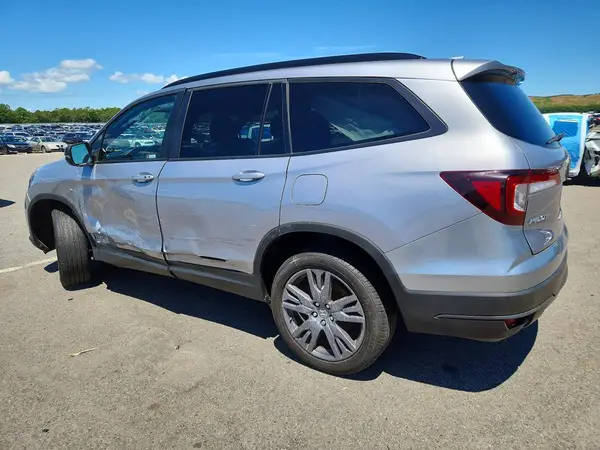 5FNYF6H35NB067057 2022 HONDA PILOT - Image 2