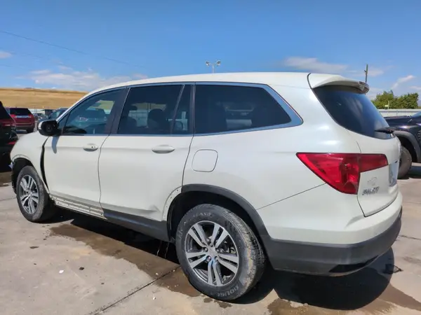 5FNYF6H36GB015620 2016 HONDA PILOT - Image 2