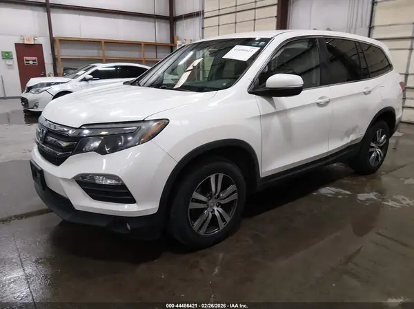 5FNYF6H36HB044777 2017 HONDA PILOT - Image 2