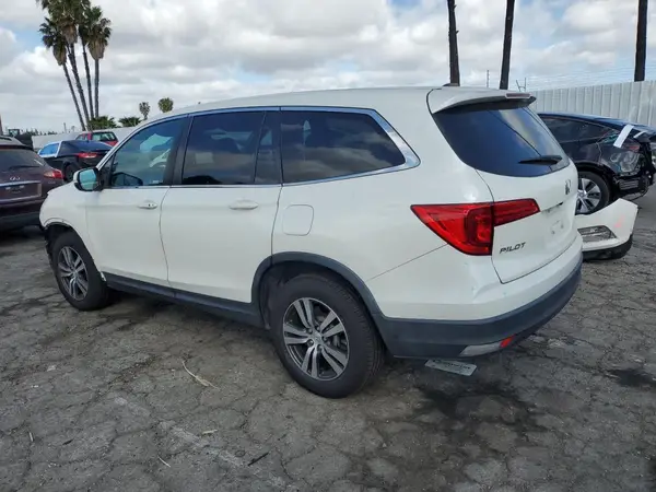 5FNYF6H36JB033008 2018 HONDA PILOT - Image 2