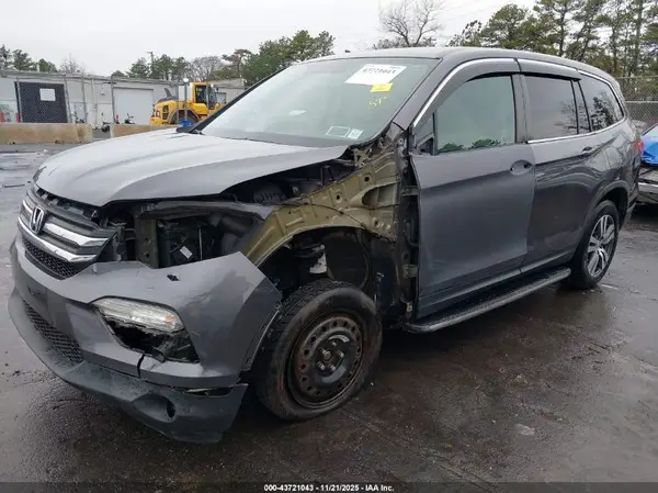 5FNYF6H37HB056162 2017 HONDA PILOT - Image 2