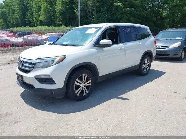 5FNYF6H37HB096046 2017 HONDA PILOT - Image 2