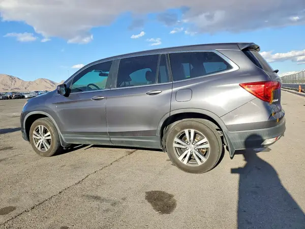 5FNYF6H37JB000860 2018 HONDA PILOT - Image 2