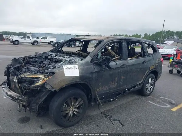 5FNYF6H37JB029050 2018 HONDA PILOT - Image 2