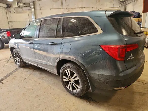 5FNYF6H37JB031400 2018 HONDA PILOT - Image 2