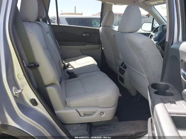 5FNYF6H37KB027719 2019 HONDA PILOT - Image 8
