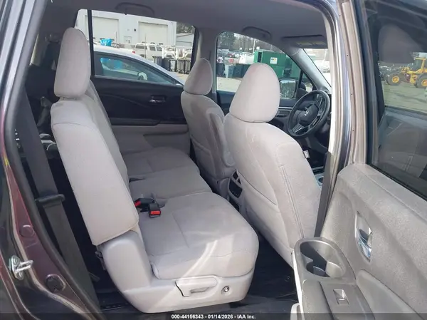5FNYF6H37KB070067 2019 HONDA PILOT - Image 8