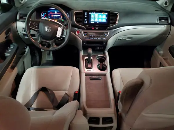5FNYF6H37KB084082 2019 HONDA PILOT - Image 8