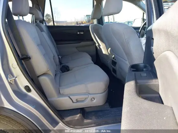 5FNYF6H37KB100751 2019 HONDA PILOT - Image 8