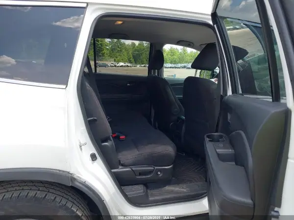 5FNYF6H37LB047115 2020 HONDA PILOT - Image 8