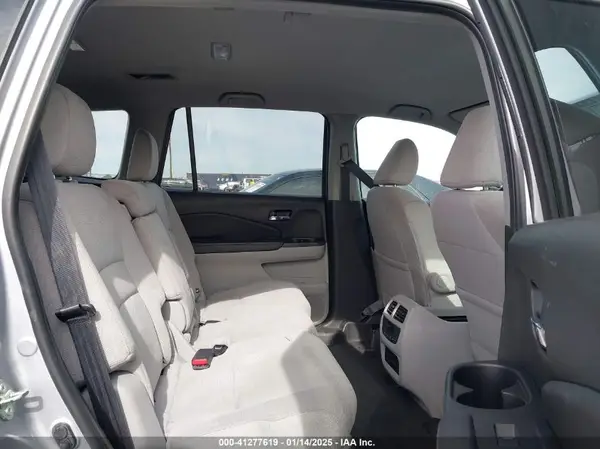 5FNYF6H37LB056638 2020 HONDA PILOT - Image 8