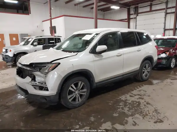 5FNYF6H38GB028532 2016 HONDA PILOT - Image 2