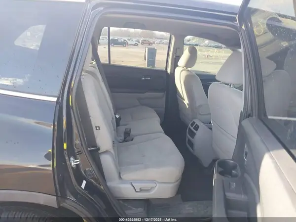 5FNYF6H38GB043404 2016 HONDA PILOT - Image 8