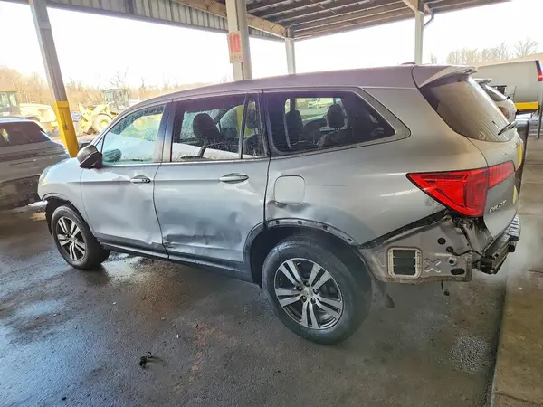 5FNYF6H38HB039564 2017 HONDA PILOT - Image 2