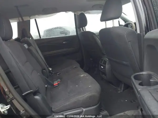5FNYF6H38HB504621 2017 HONDA PILOT - Image 8