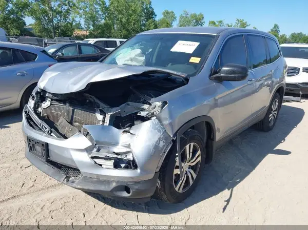 5FNYF6H38JB009745 2018 HONDA PILOT - Image 2
