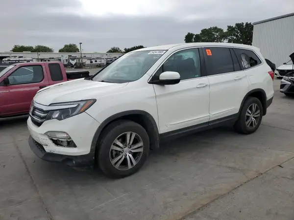 5FNYF6H38JB019420 2018 HONDA PILOT - Image 1
