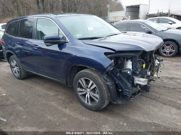 5FNYF6H38JB042972 2018 HONDA PILOT - Image 1